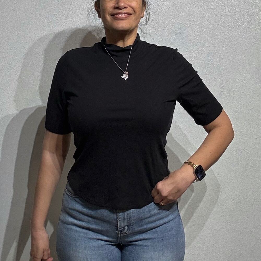 Athleta Black Ribbed Signature Rib Mock Neck Elbow Sleeve Tee Sz L